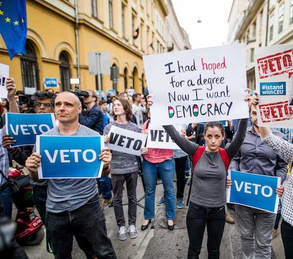 Kesk-Euroopa Ülikool Eestist vaadatuna